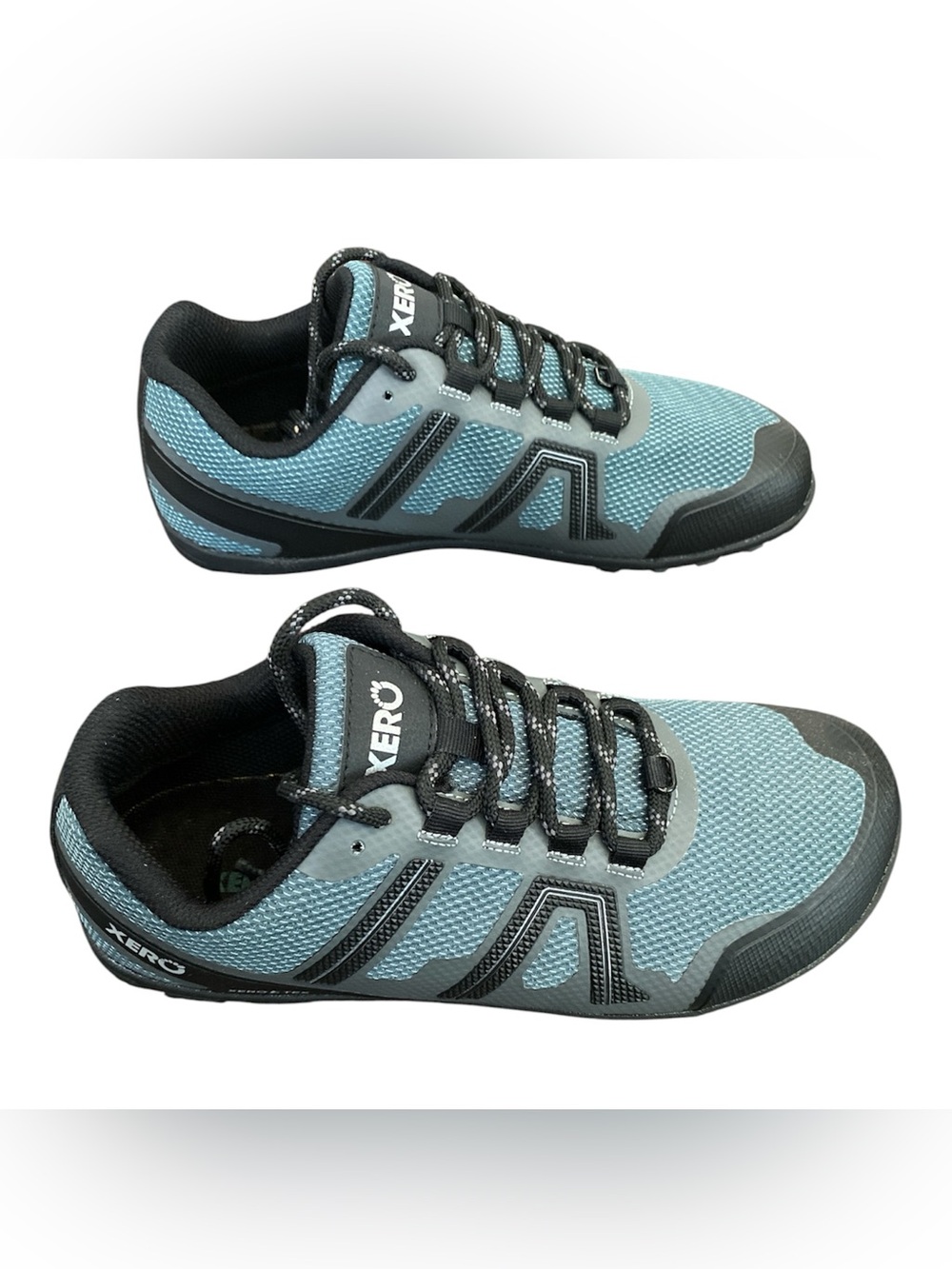 New with box Xero Natural Mesa Trail WP lace up sneakers men's size 8